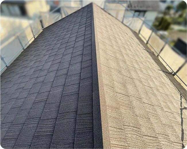 屋根材の上から新しい屋根を覆う
