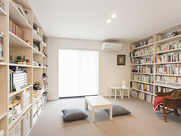 壁面収納と本棚造作 メリット デメリット 憧れを叶えた素敵な事例を紹介 Robin 家と暮らしのコラム